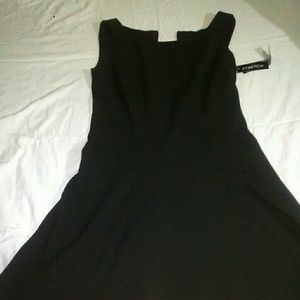 Voir Voir  black dress size 8